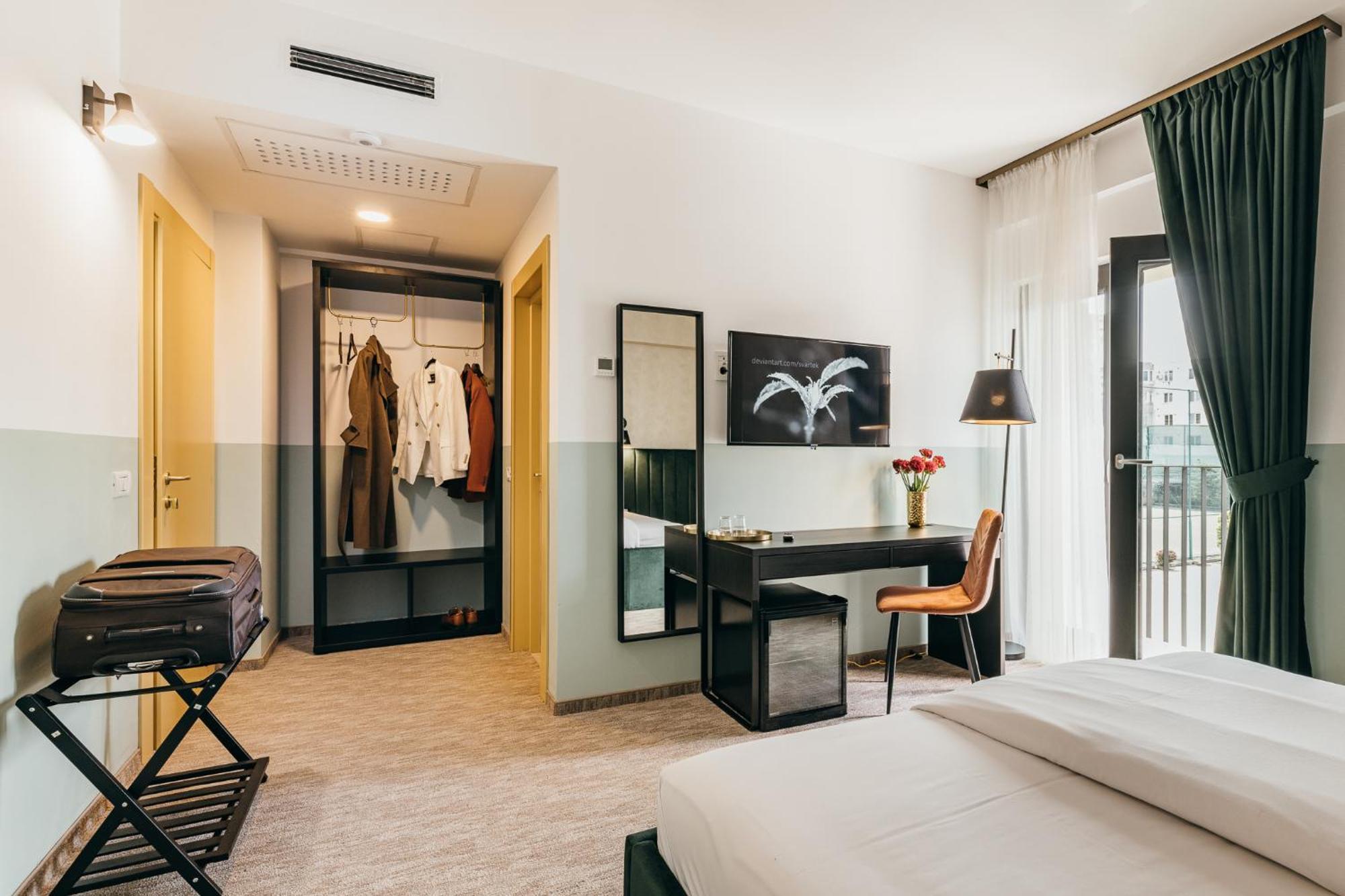 Hotel Agora Mures Targu Mures Ngoại thất bức ảnh