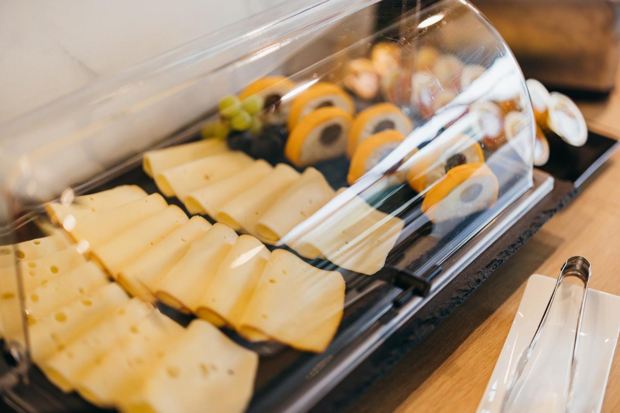 Hotel Agora Mures Targu Mures Ngoại thất bức ảnh