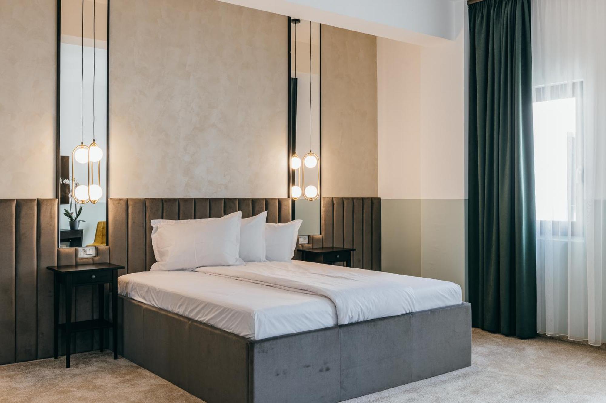Hotel Agora Mures Targu Mures Ngoại thất bức ảnh
