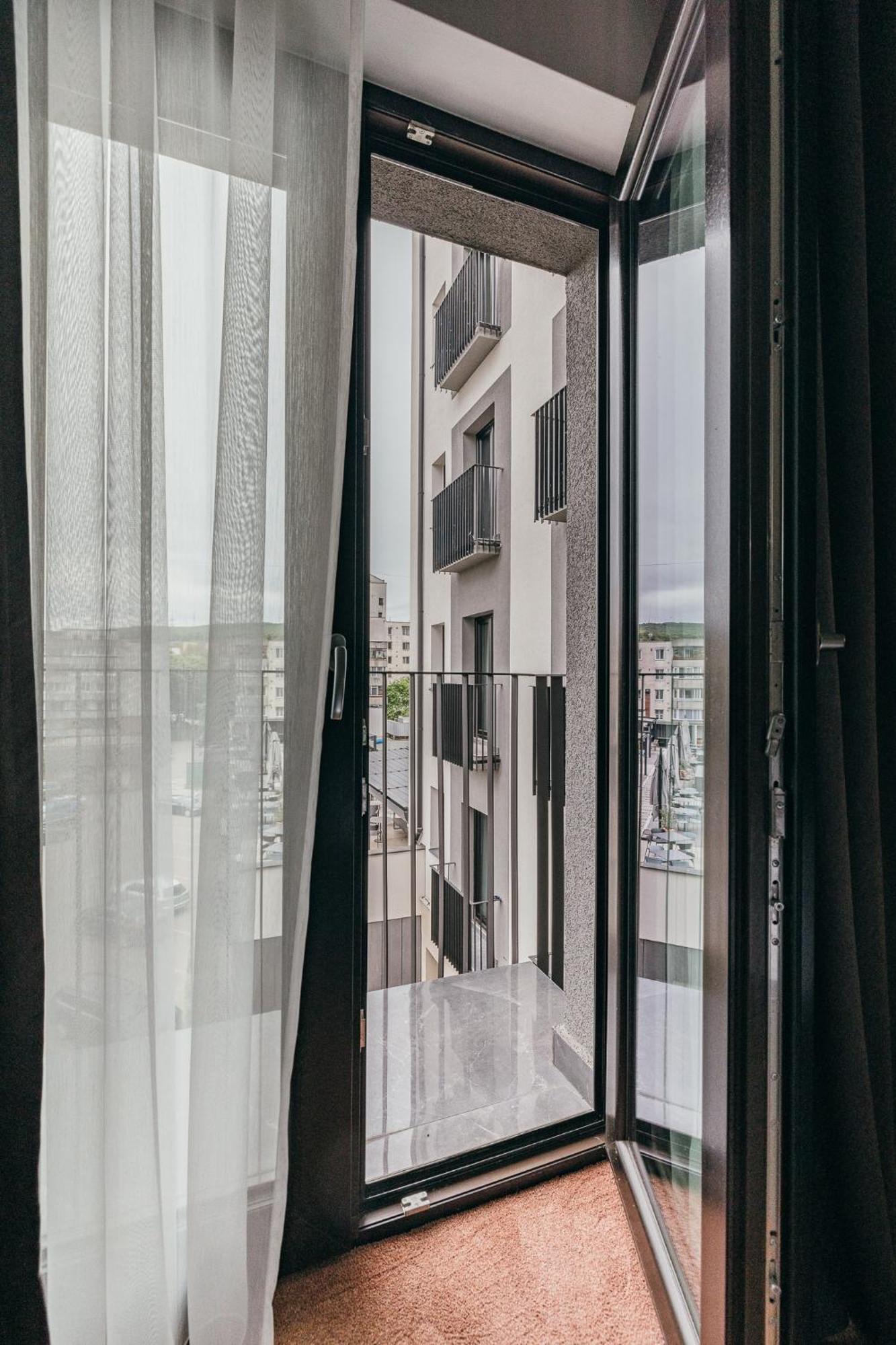Hotel Agora Mures Targu Mures Ngoại thất bức ảnh